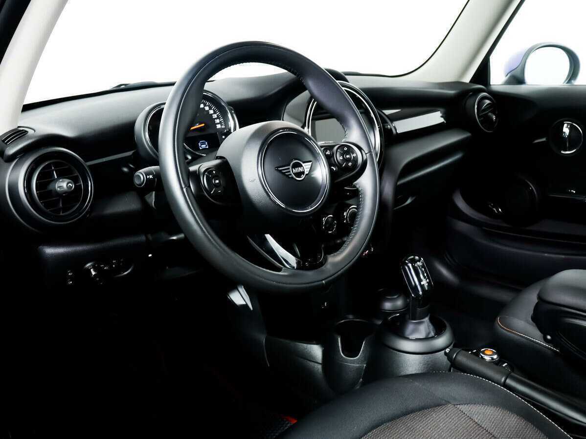 Купить Mini Hatch с пробегом. Фото: #12