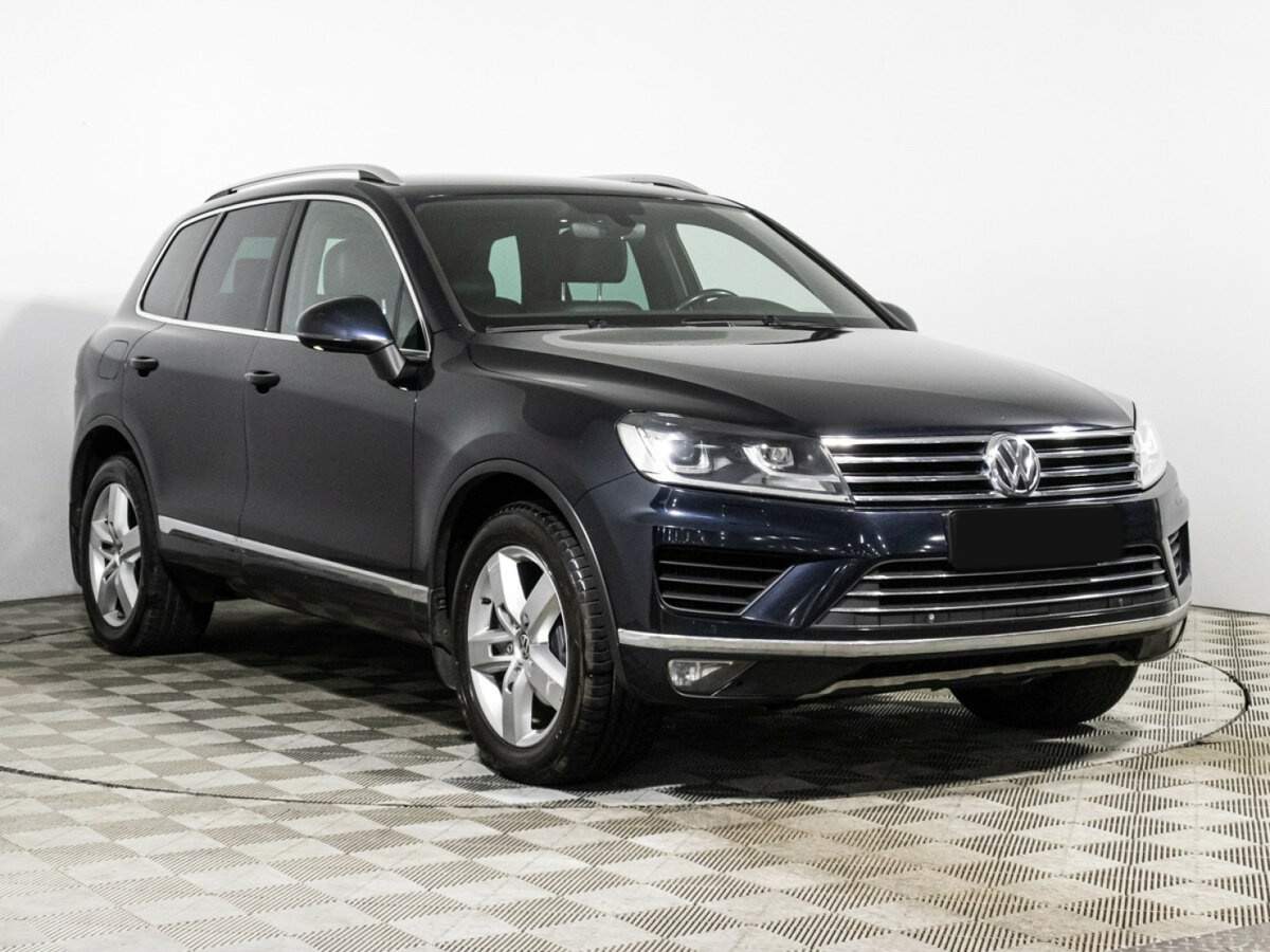 Купить Volkswagen Touareg с пробегом. Фото: #2