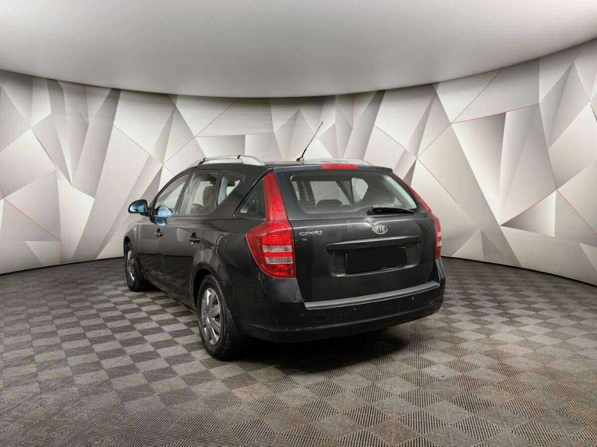 Купить Kia Ceed с пробегом. Фото: #3