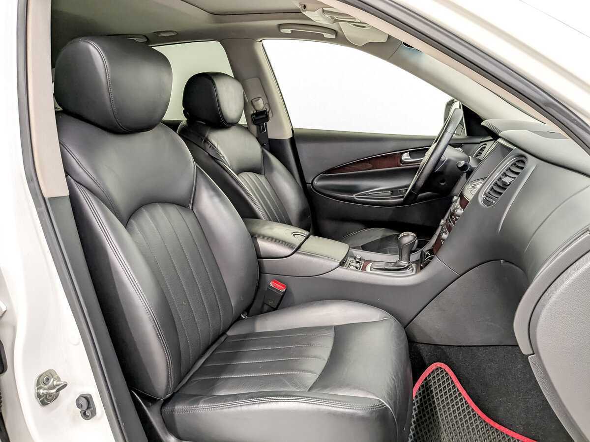 Купить Infiniti QX50 с пробегом. Фото: #23