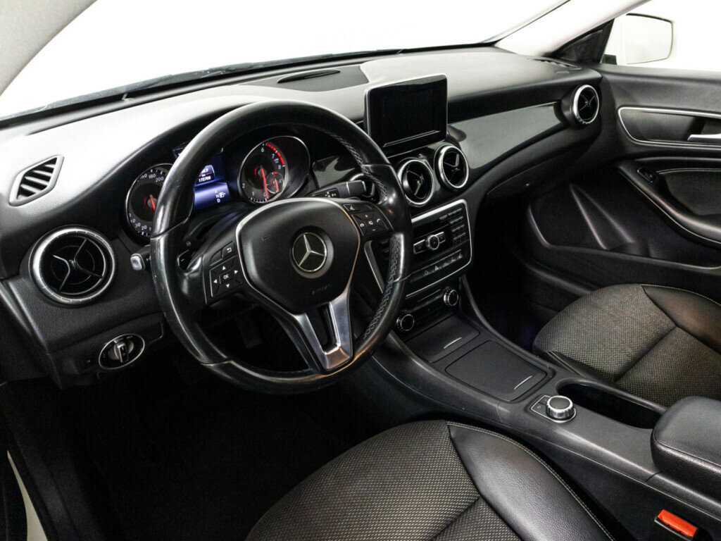 Купить Mercedes-Benz CLA с пробегом. Фото: #10