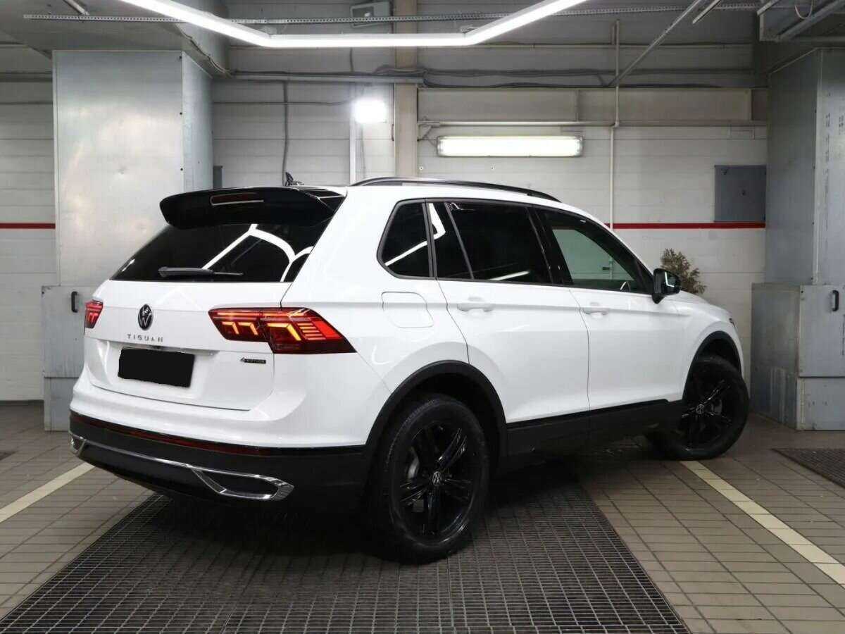 Купить Volkswagen Tiguan с пробегом. Фото: #1