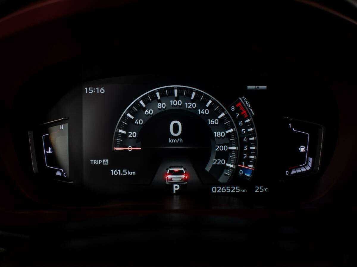 Купить Mitsubishi Montero Sport с пробегом. Фото: #11