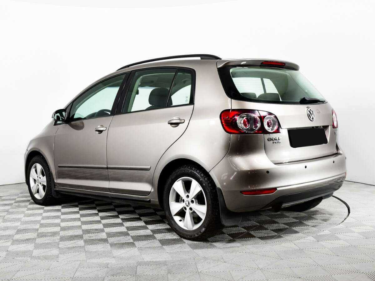 Купить Volkswagen Golf Plus с пробегом. Фото: #6