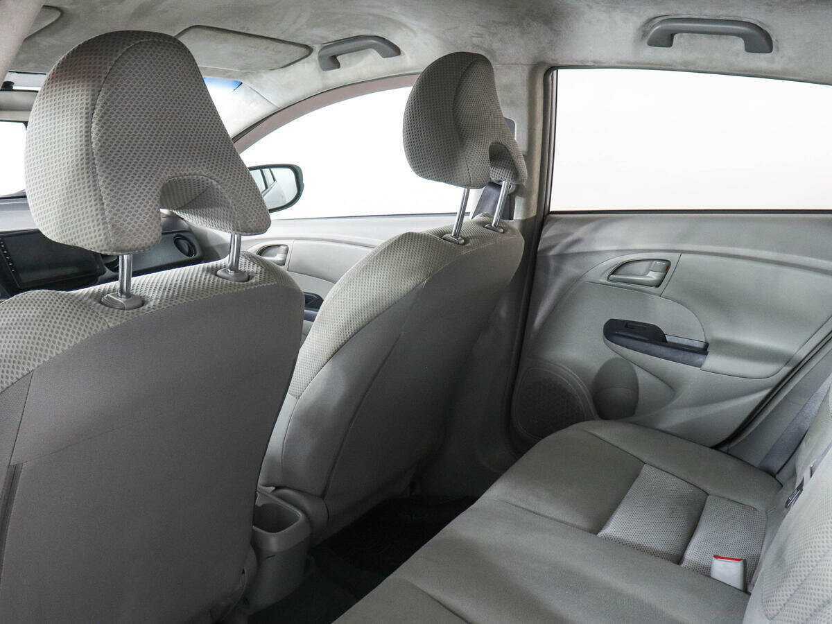 Купить Honda Insight с пробегом. Фото: #11