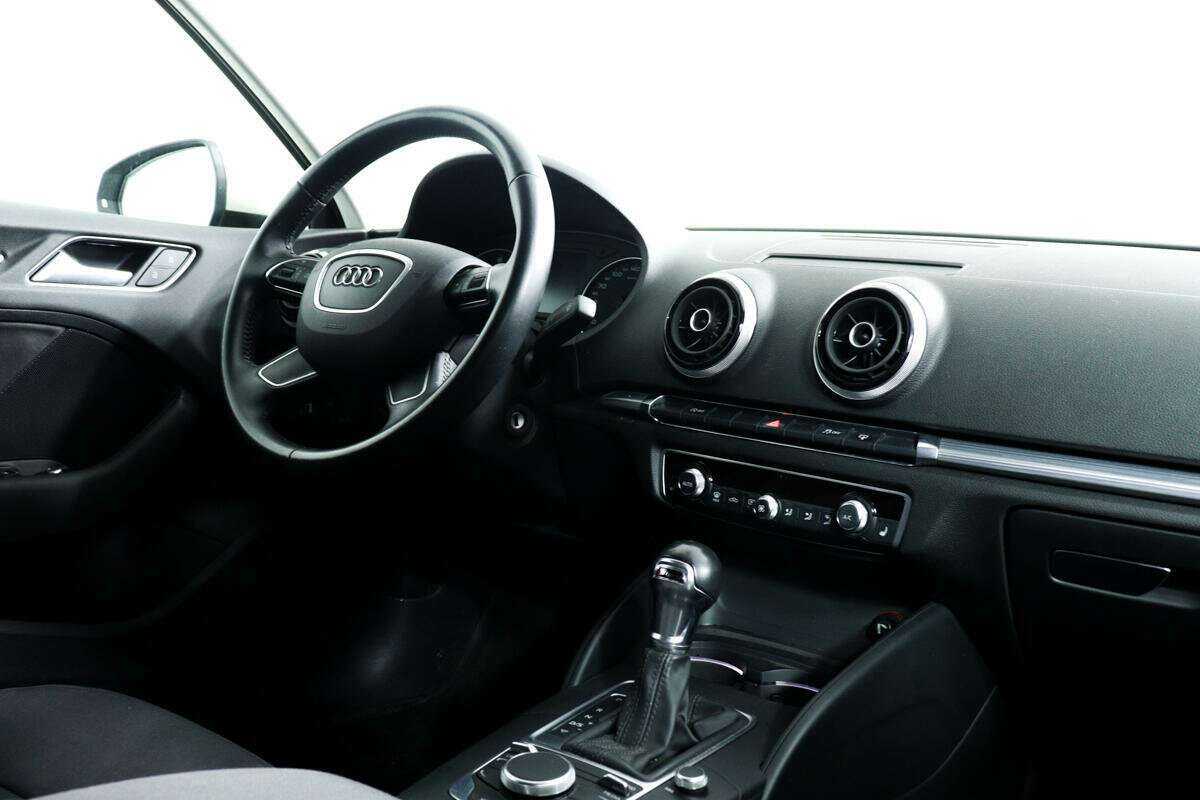 Купить Audi A3 с пробегом. Фото: #8