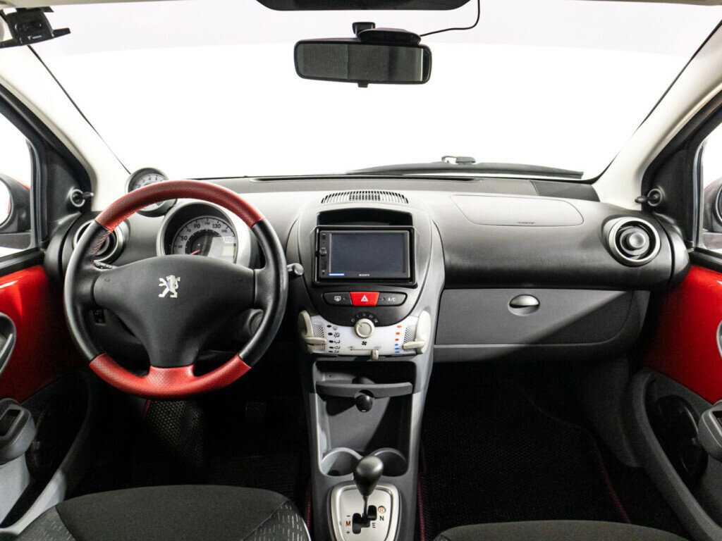 Купить Peugeot 107 с пробегом. Фото: #12