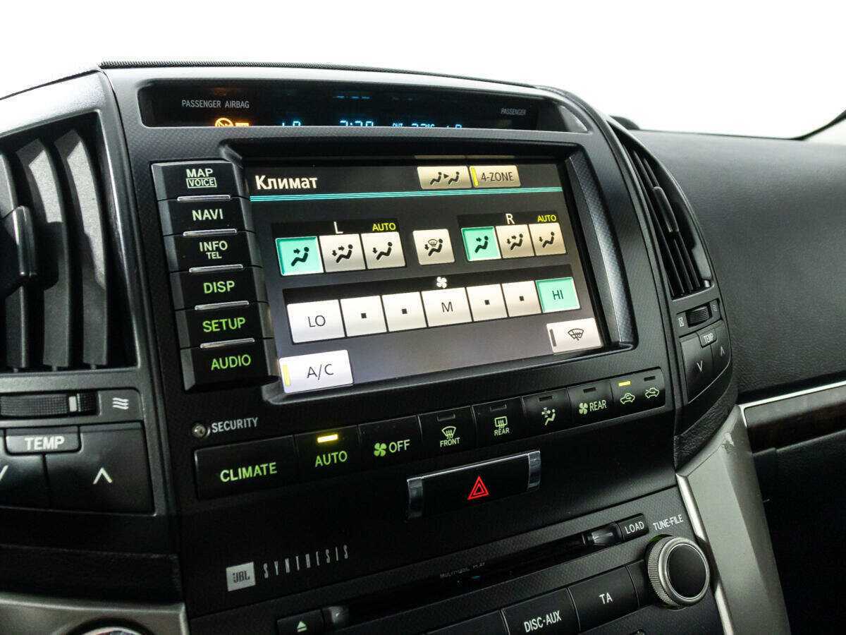 Купить Toyota Land Cruiser с пробегом. Фото: #14
