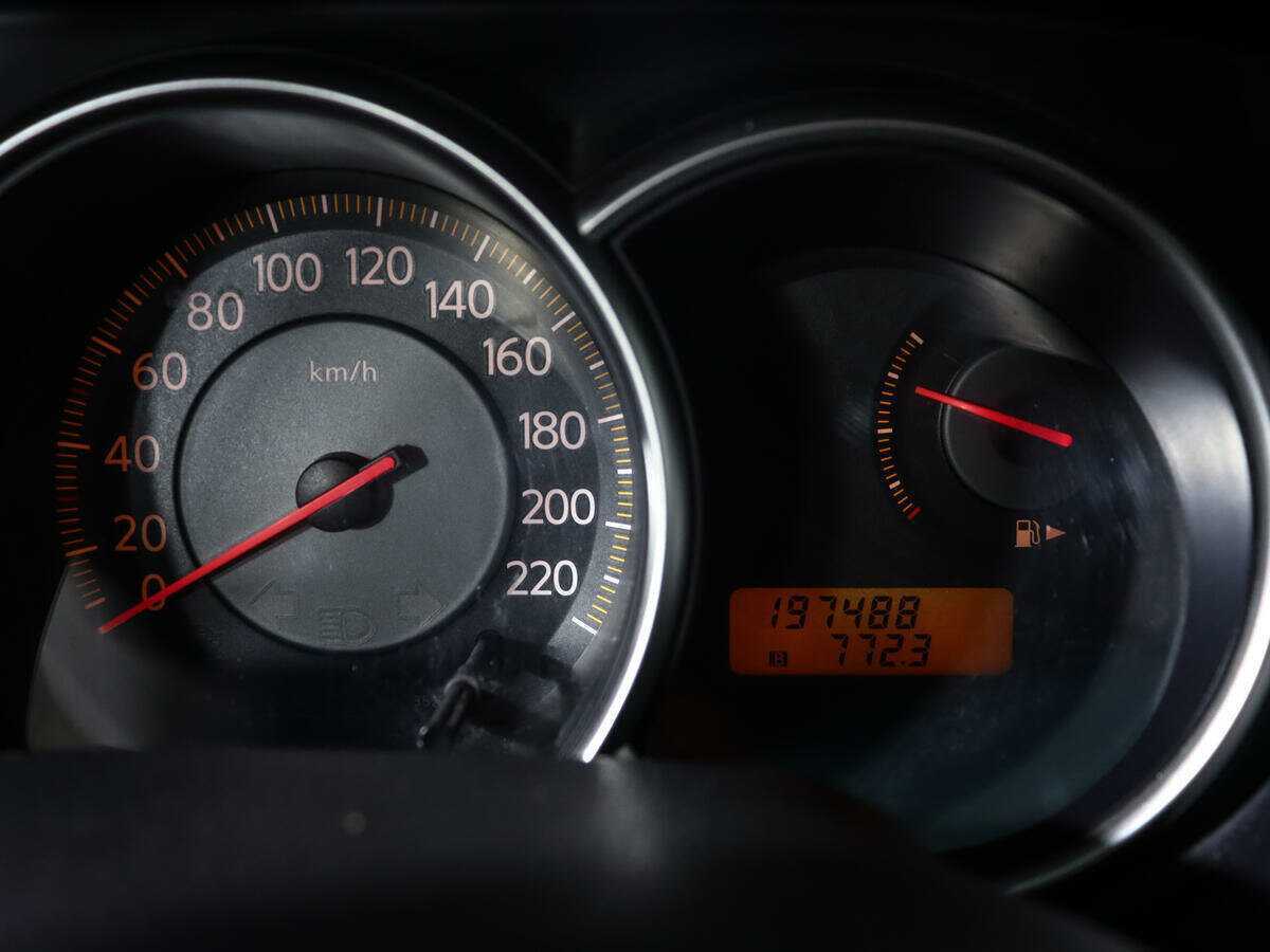 Купить Nissan Tiida с пробегом. Фото: #7