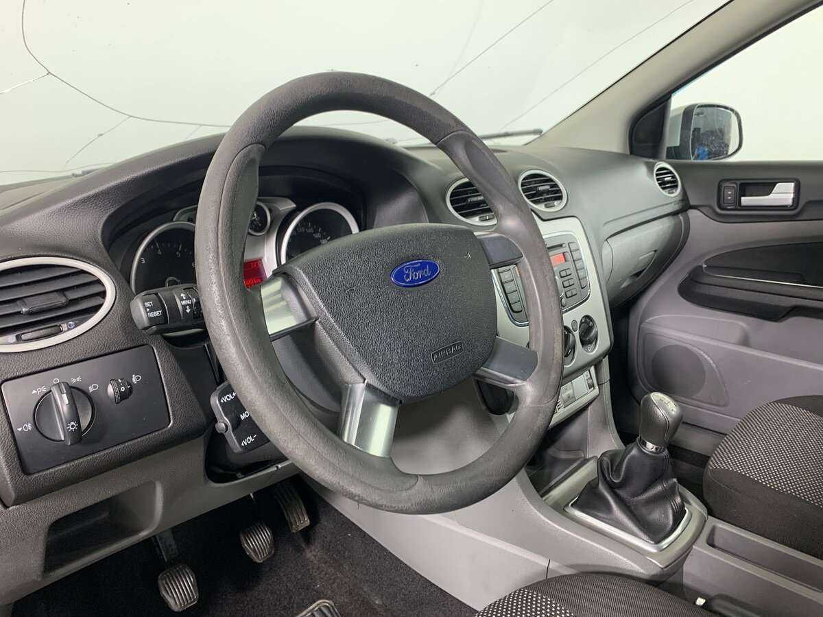 Купить Ford Focus с пробегом. Фото: #8