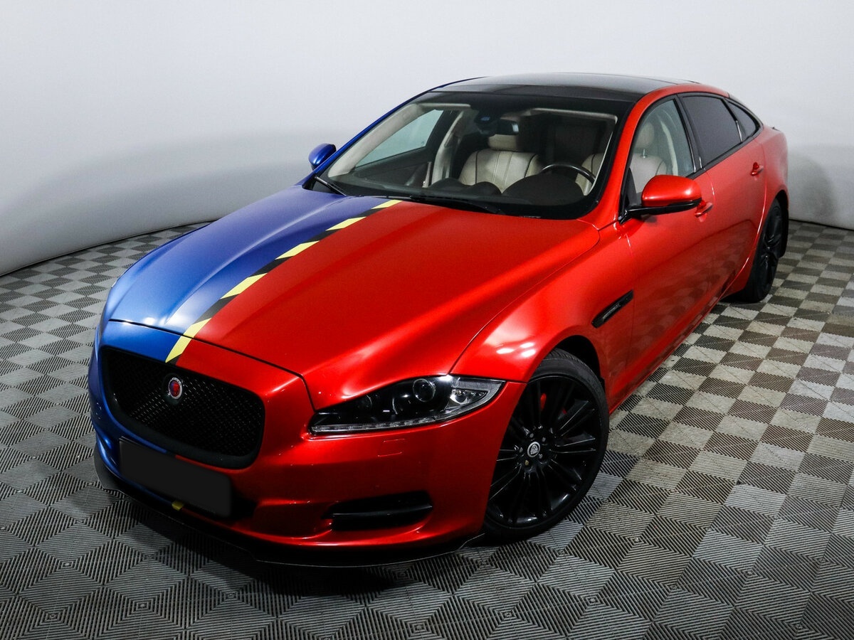 Купить Jaguar XJ с пробегом. Фото: #13