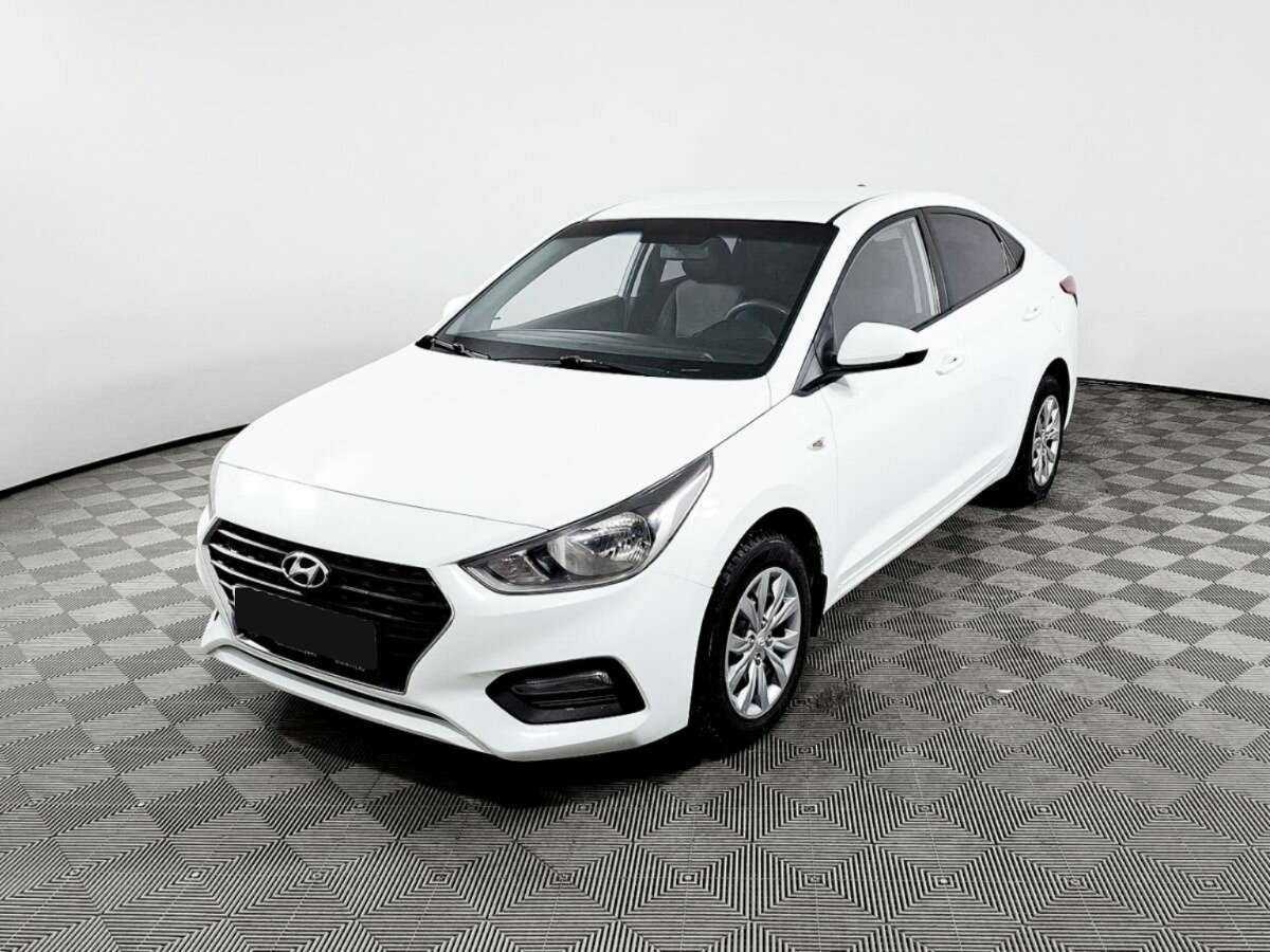 Купить Hyundai Solaris с пробегом. Фото: #0