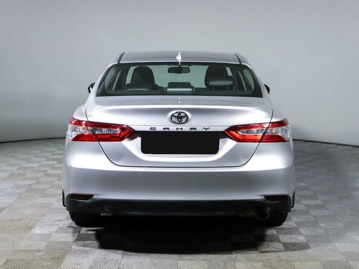 Купить Toyota Camry с пробегом. Фото: #4