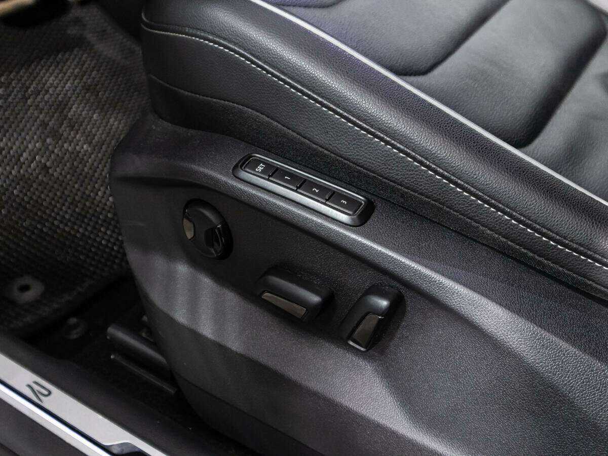 Купить Volkswagen Tiguan с пробегом. Фото: #15