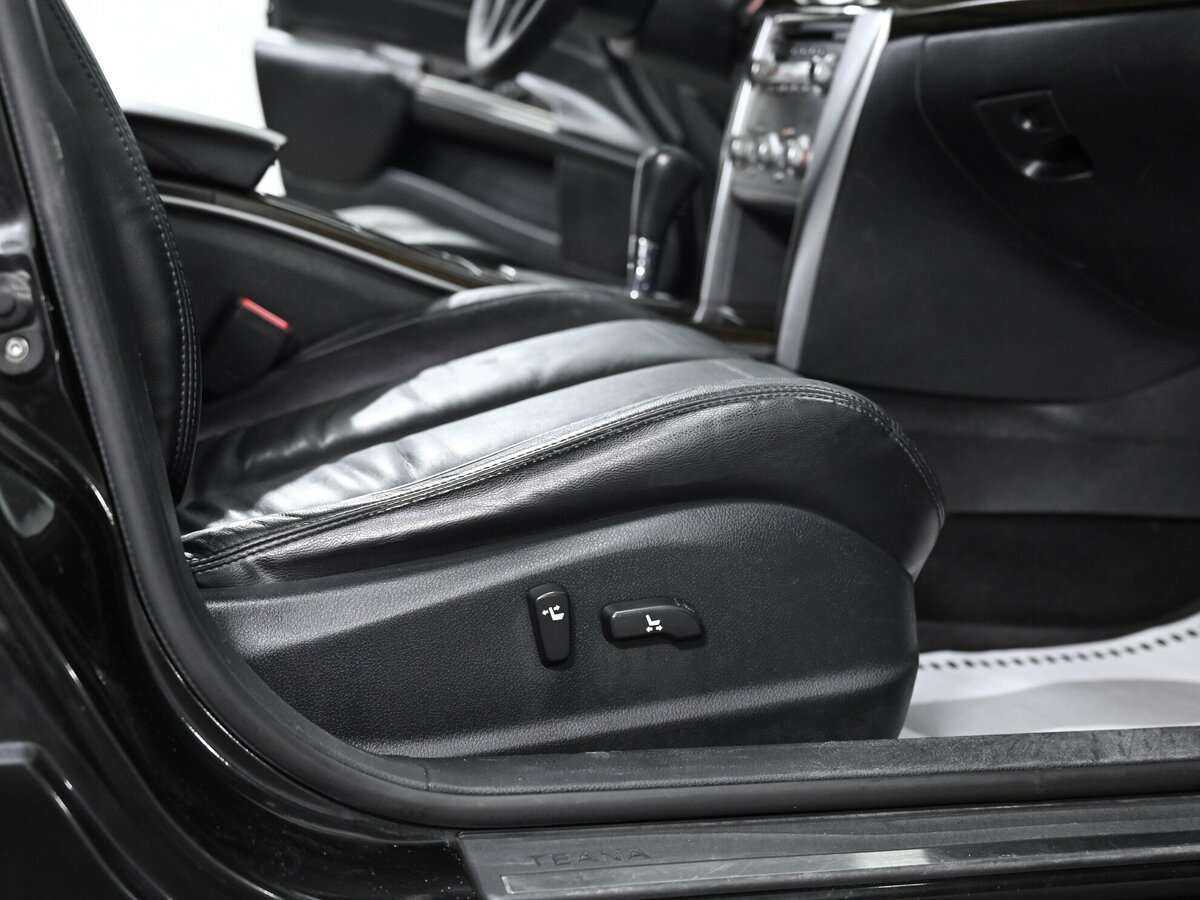 Купить Nissan Teana с пробегом. Фото: #8