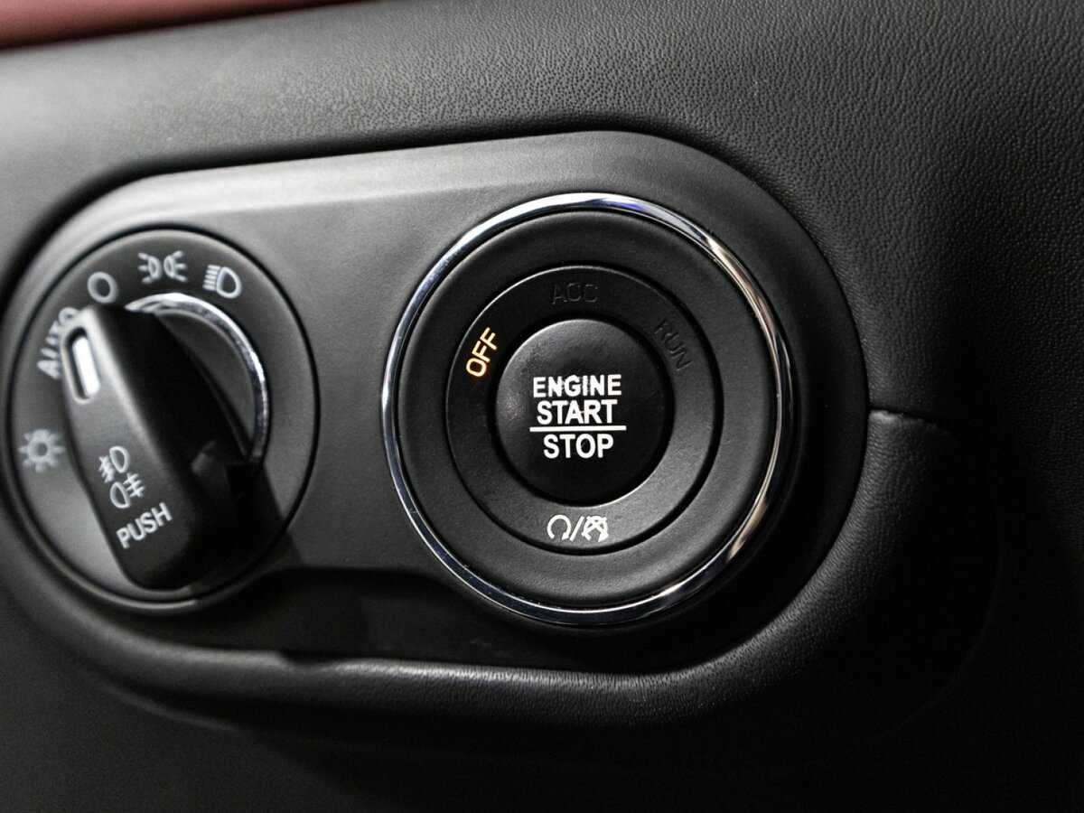 Купить Maserati Levante с пробегом. Фото: #18