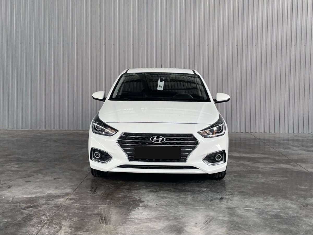 Купить Hyundai Solaris с пробегом. Фото: #1