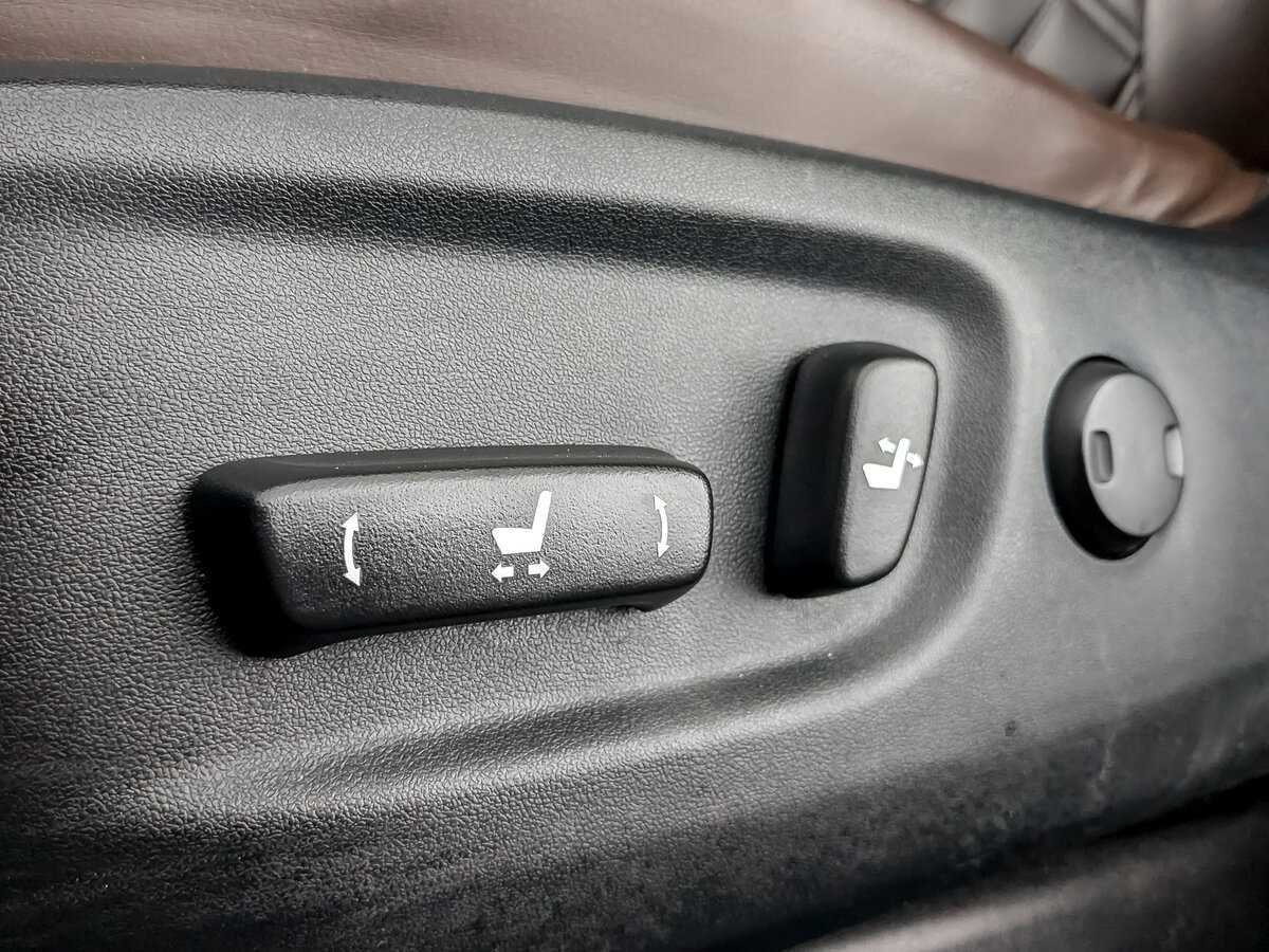 Купить Toyota Land Cruiser Prado с пробегом. Фото: #16