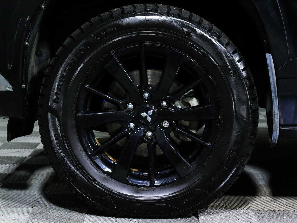 Купить Mitsubishi Pajero Sport с пробегом. Фото: #17