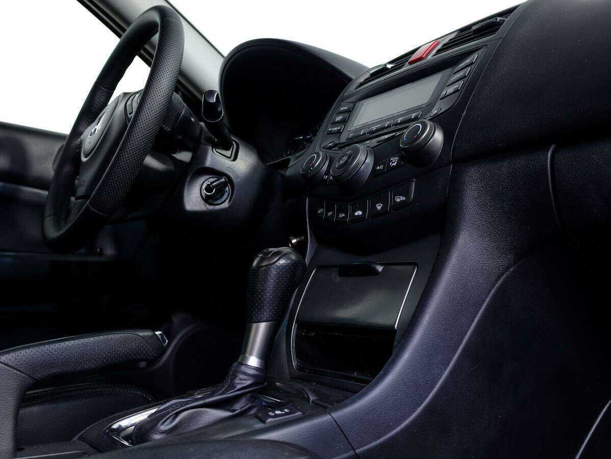 Купить Honda Accord с пробегом. Фото: #15