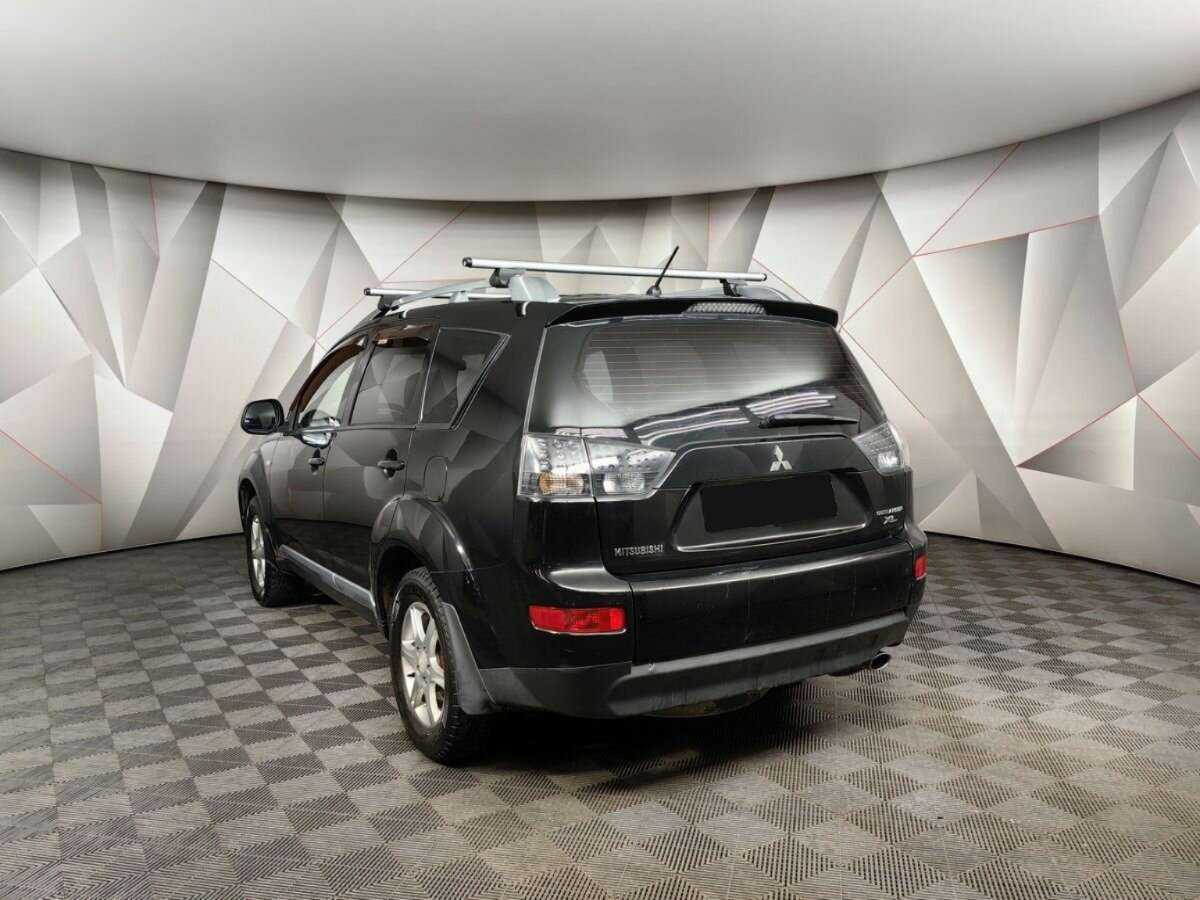 Купить Mitsubishi Outlander с пробегом. Фото: #3