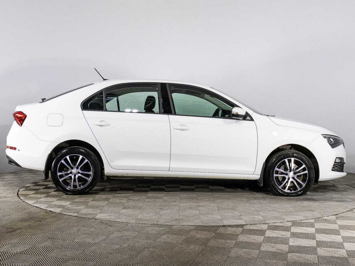 Купить Skoda Rapid с пробегом. Фото: #3