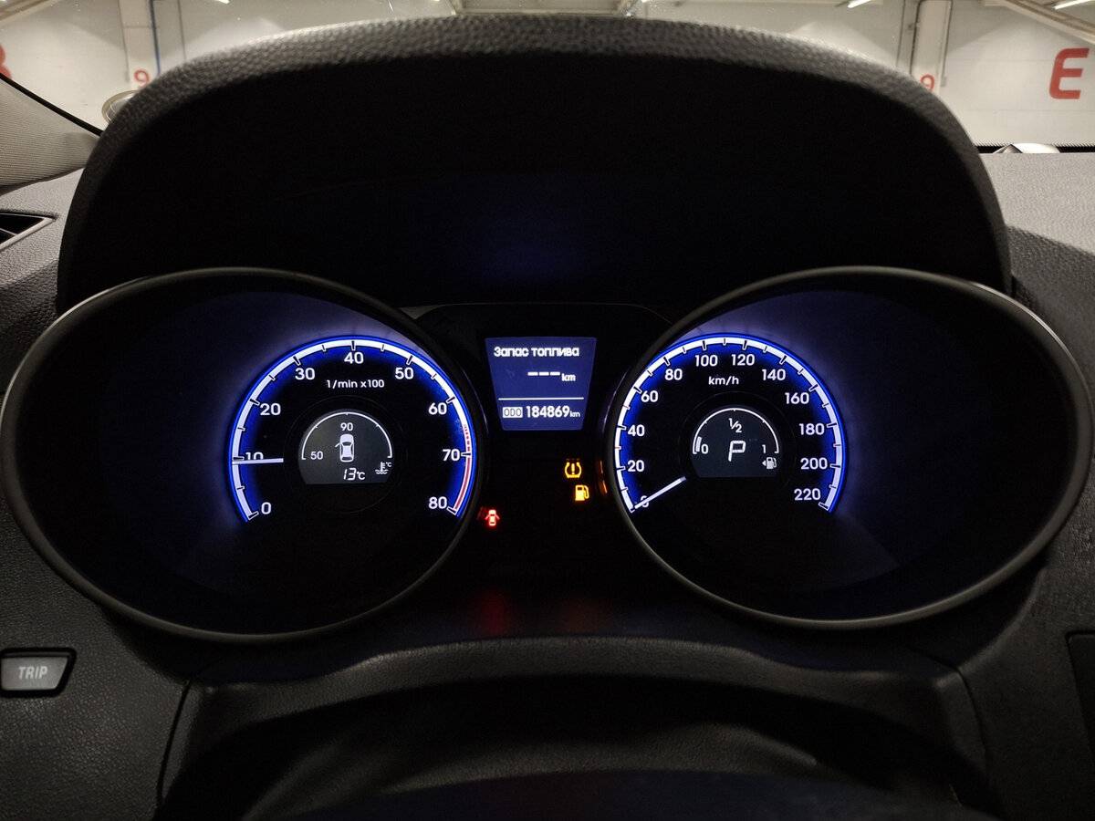 Купить Hyundai ix35 с пробегом. Фото: #12