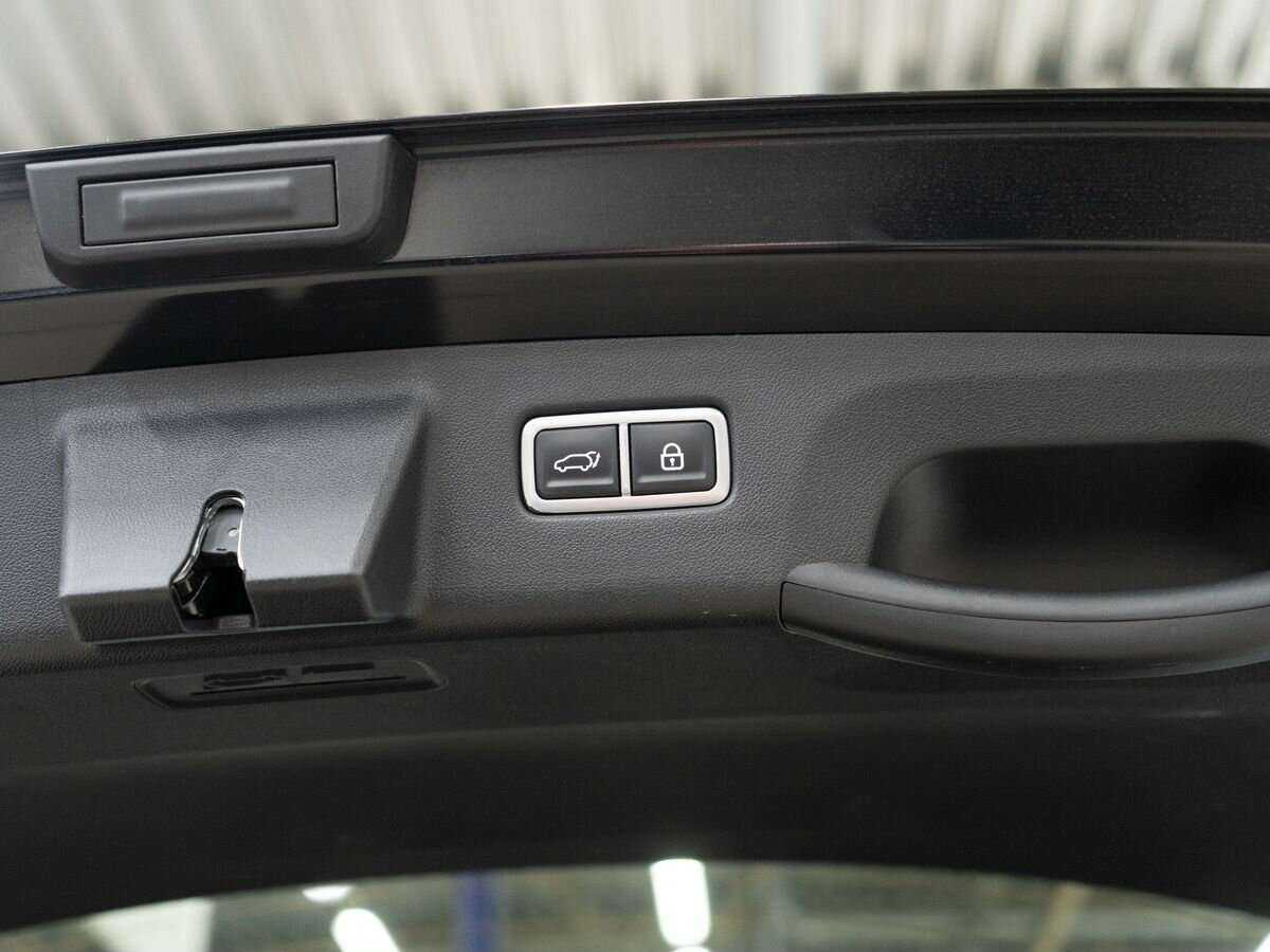 Купить Kia Sorento с пробегом. Фото: #8