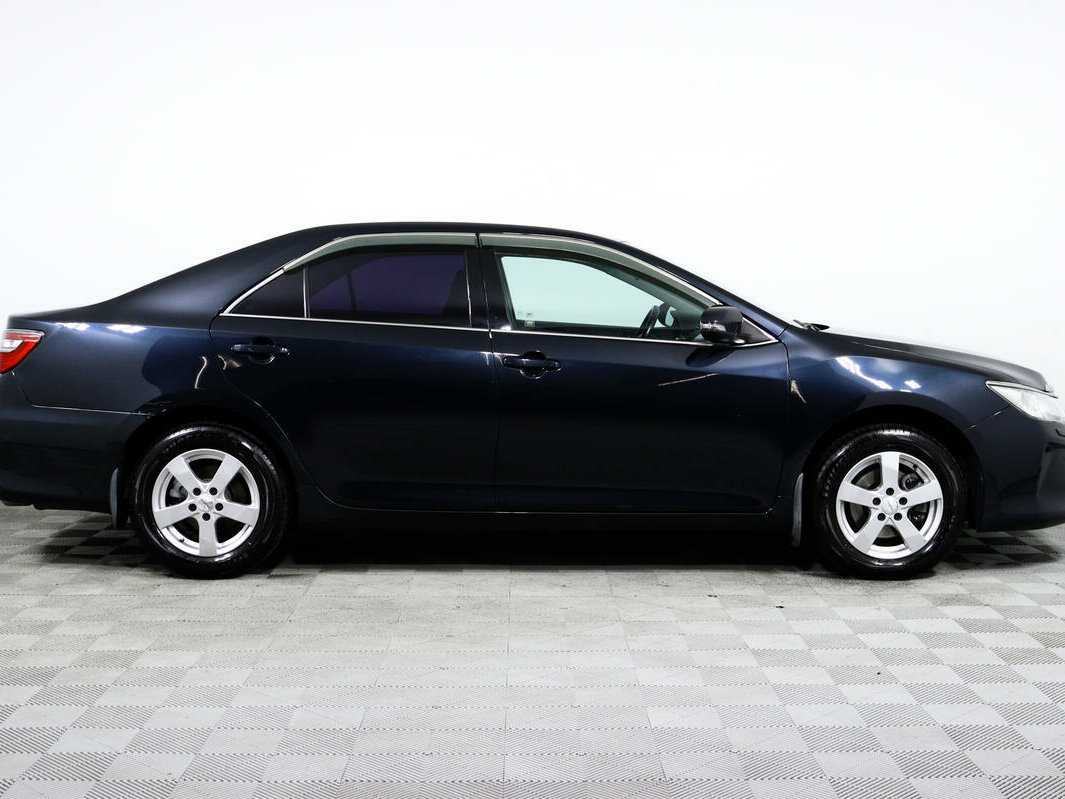 Купить Toyota Camry с пробегом. Фото: #3