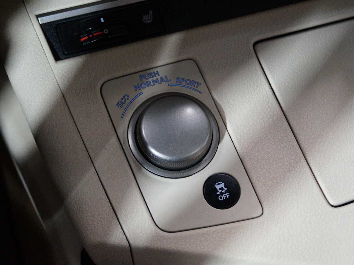 Купить Lexus ES с пробегом. Фото: #18