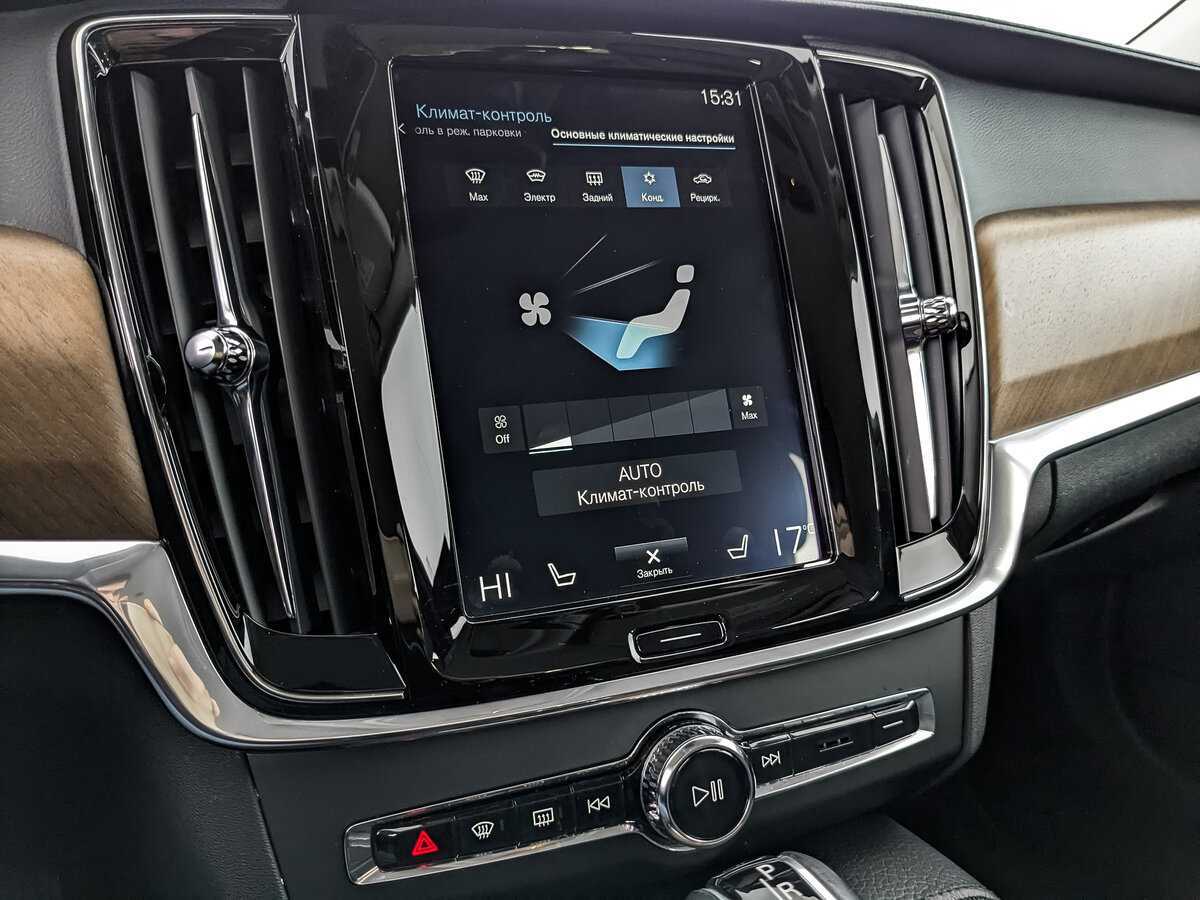 Купить Volvo S90 с пробегом. Фото: #16