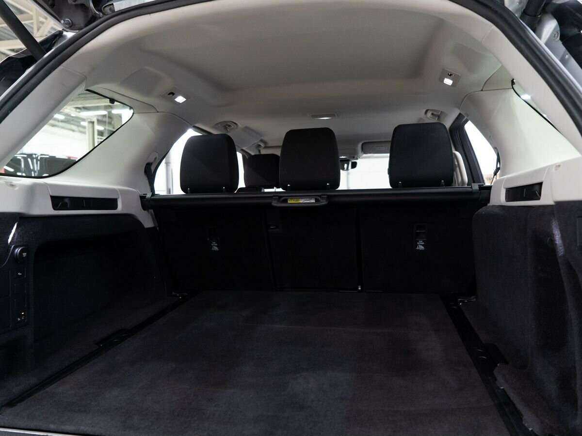 Купить Land Rover Discovery с пробегом. Фото: #7