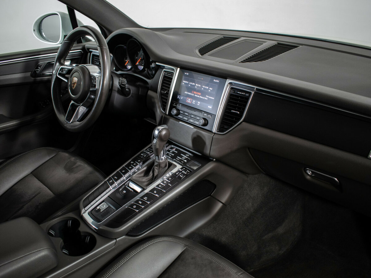 Купить Porsche Macan с пробегом. Фото: #8