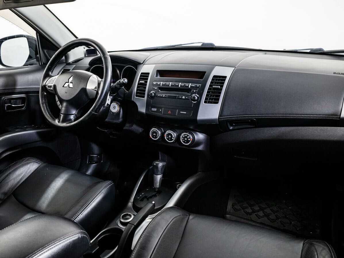 Купить Mitsubishi Outlander с пробегом. Фото: #6