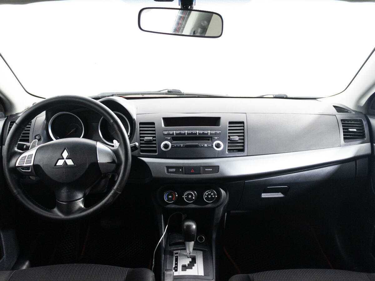 Купить Mitsubishi Lancer с пробегом. Фото: #12
