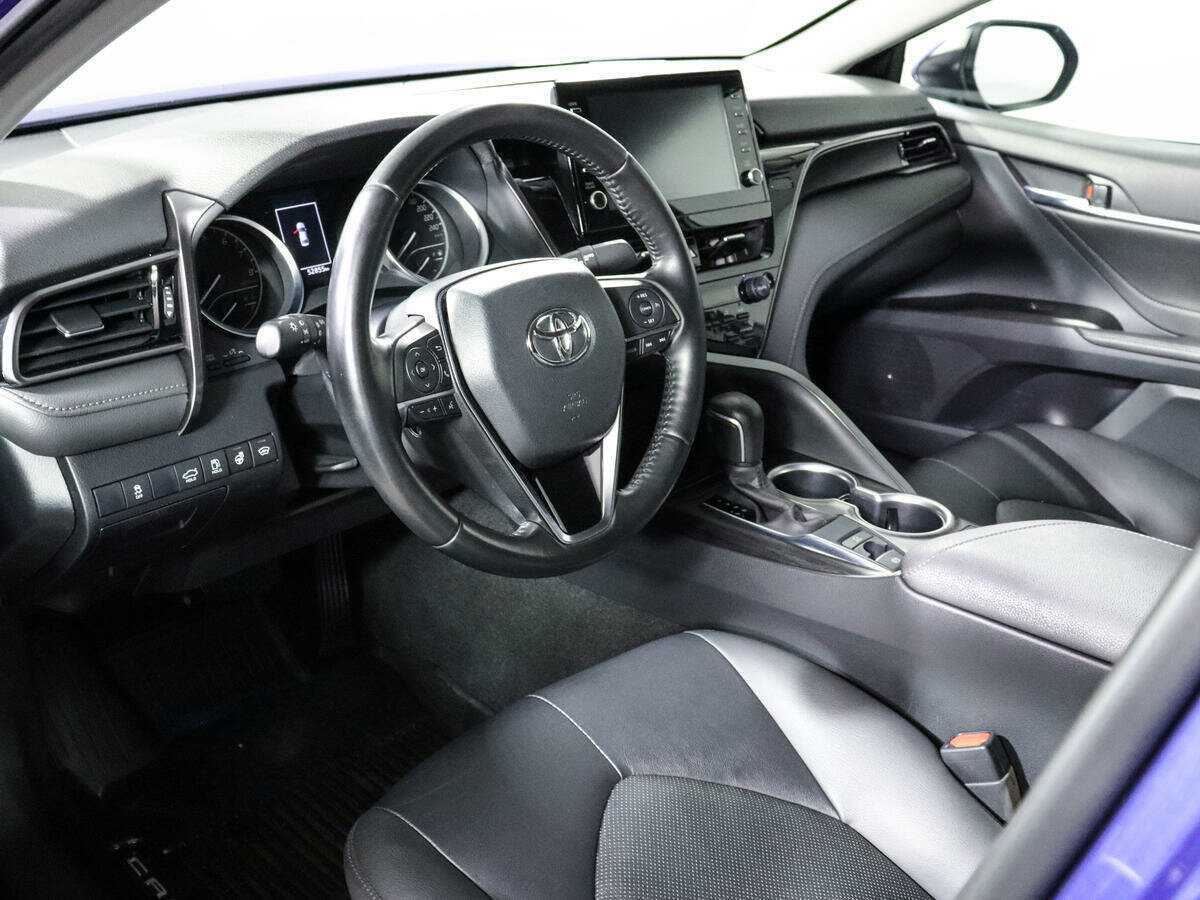 Купить Toyota Camry с пробегом. Фото: #13