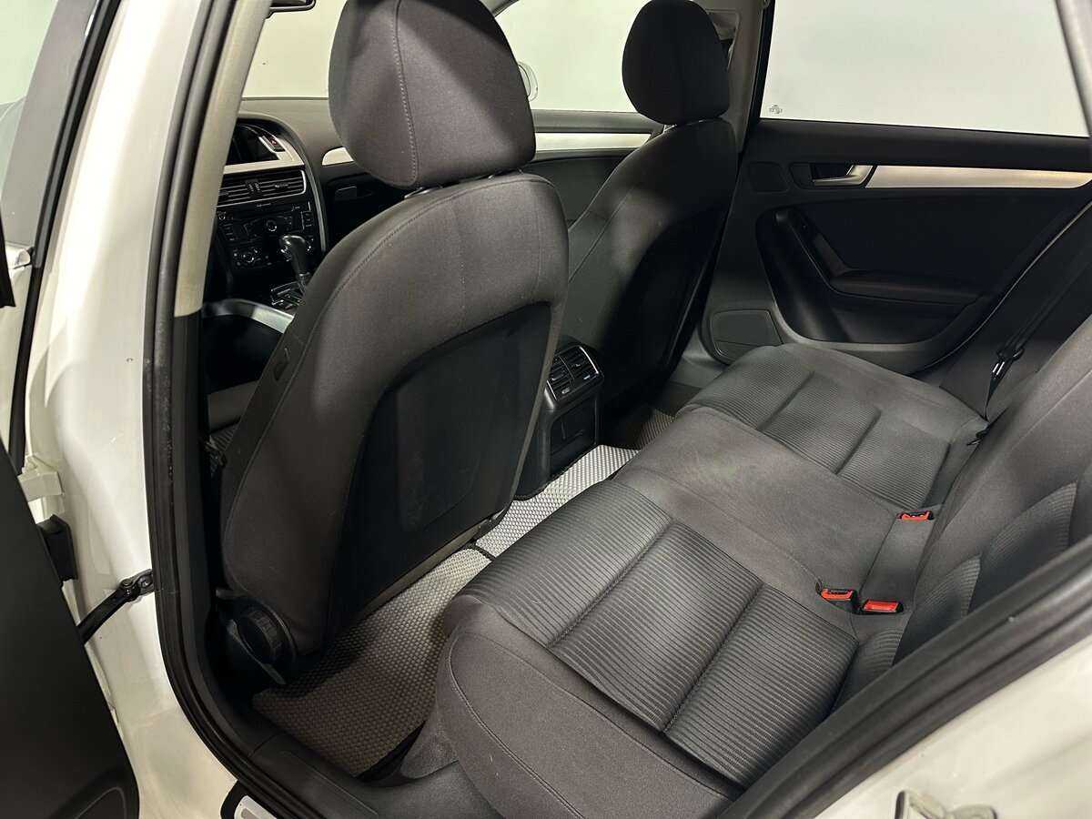 Купить Audi A4 с пробегом. Фото: #8