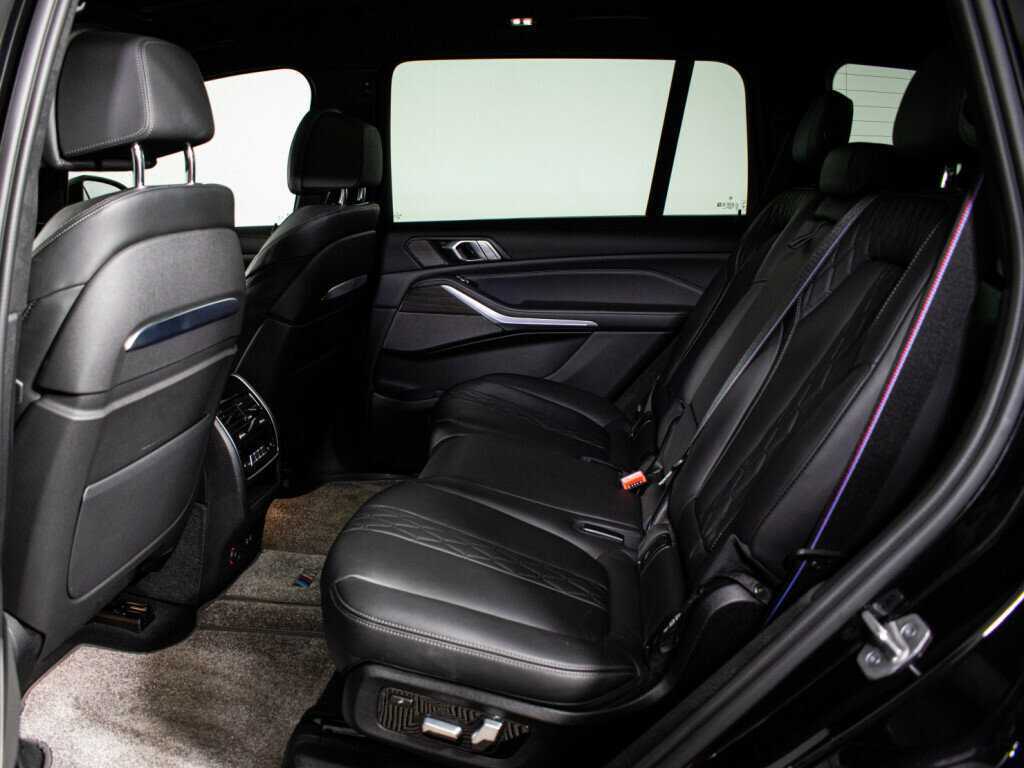 Купить BMW X7 с пробегом. Фото: #9
