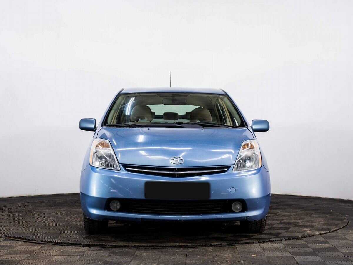 Купить Toyota Prius с пробегом. Фото: #1