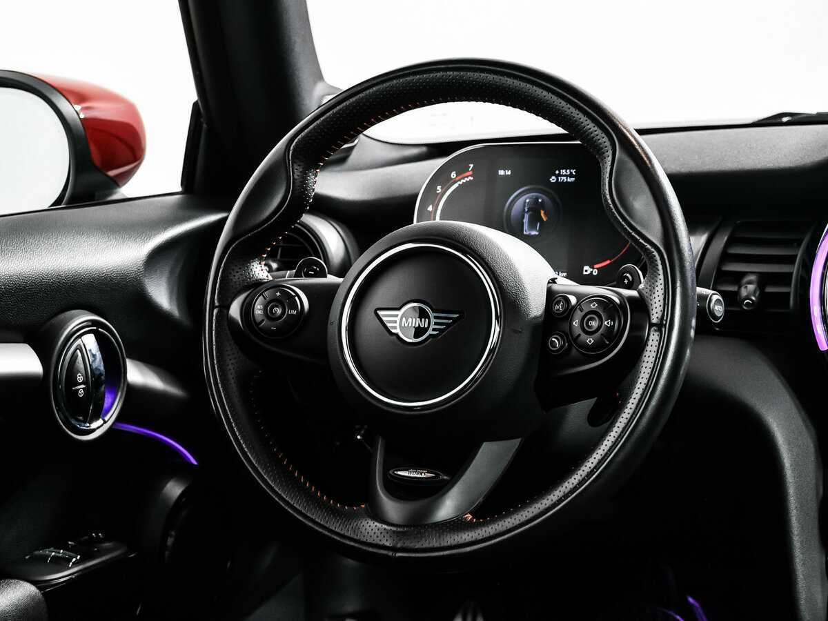 Купить Mini Hatch с пробегом. Фото: #11