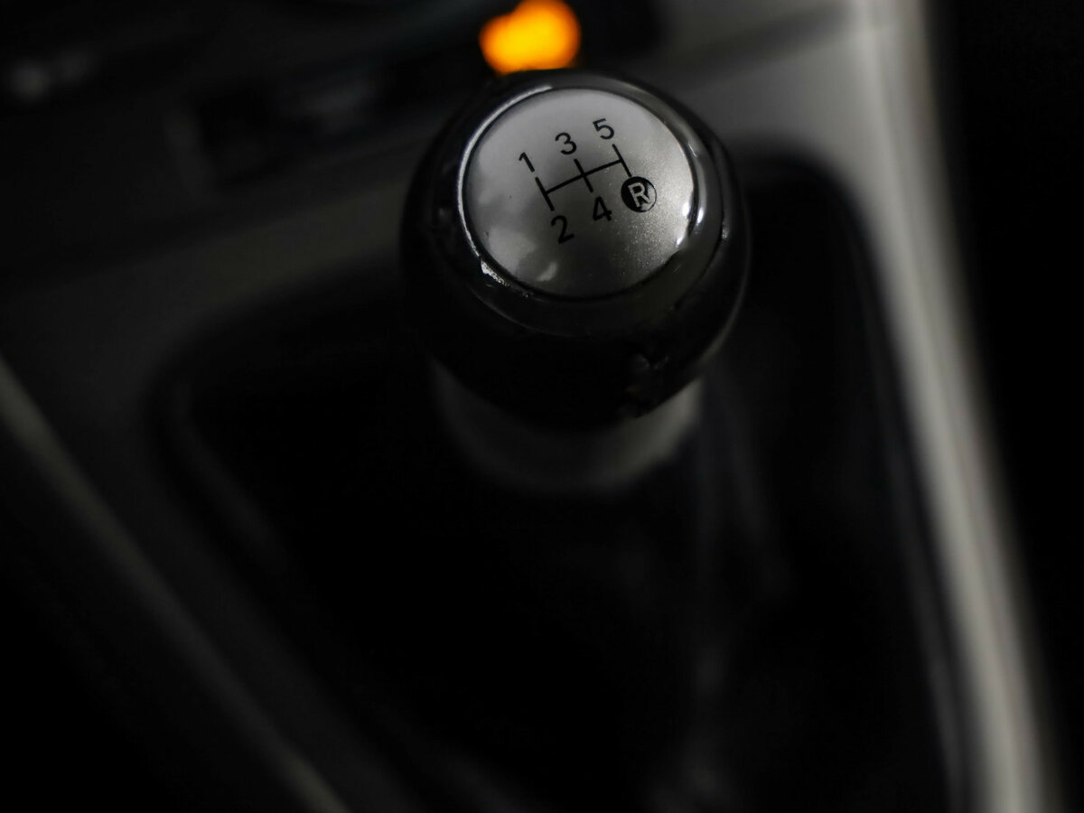 Купить Toyota Auris с пробегом. Фото: #10