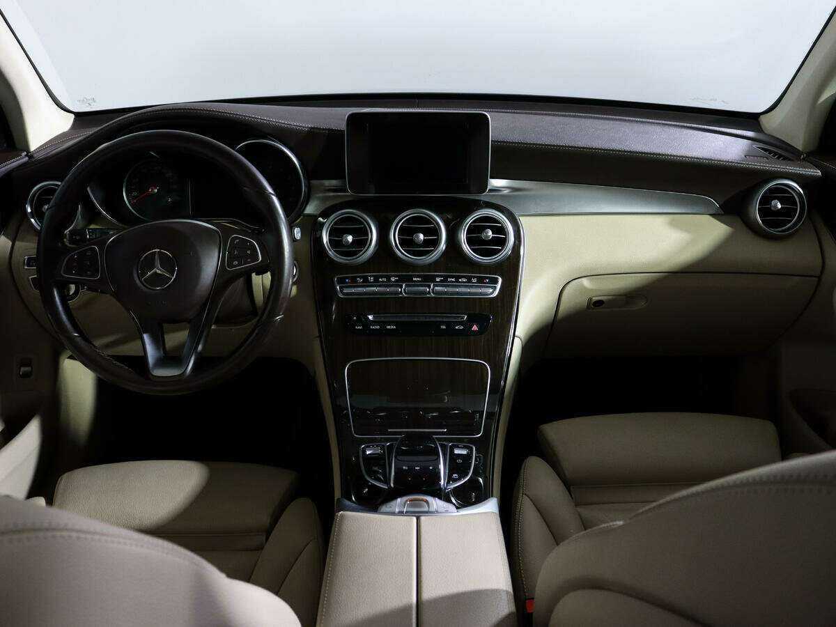 Купить Mercedes-Benz GLC с пробегом. Фото: #9