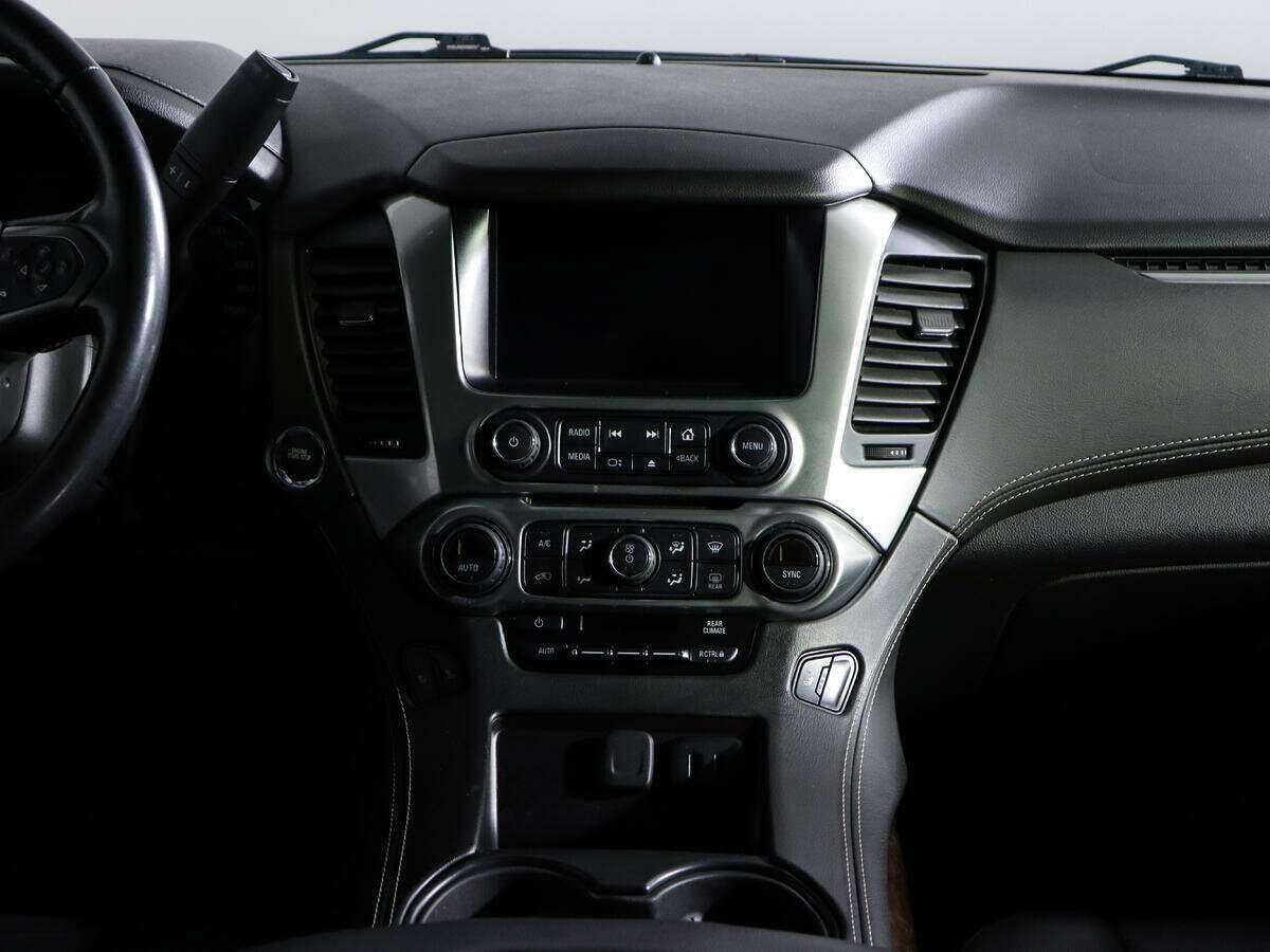 Купить Chevrolet Tahoe с пробегом. Фото: #12