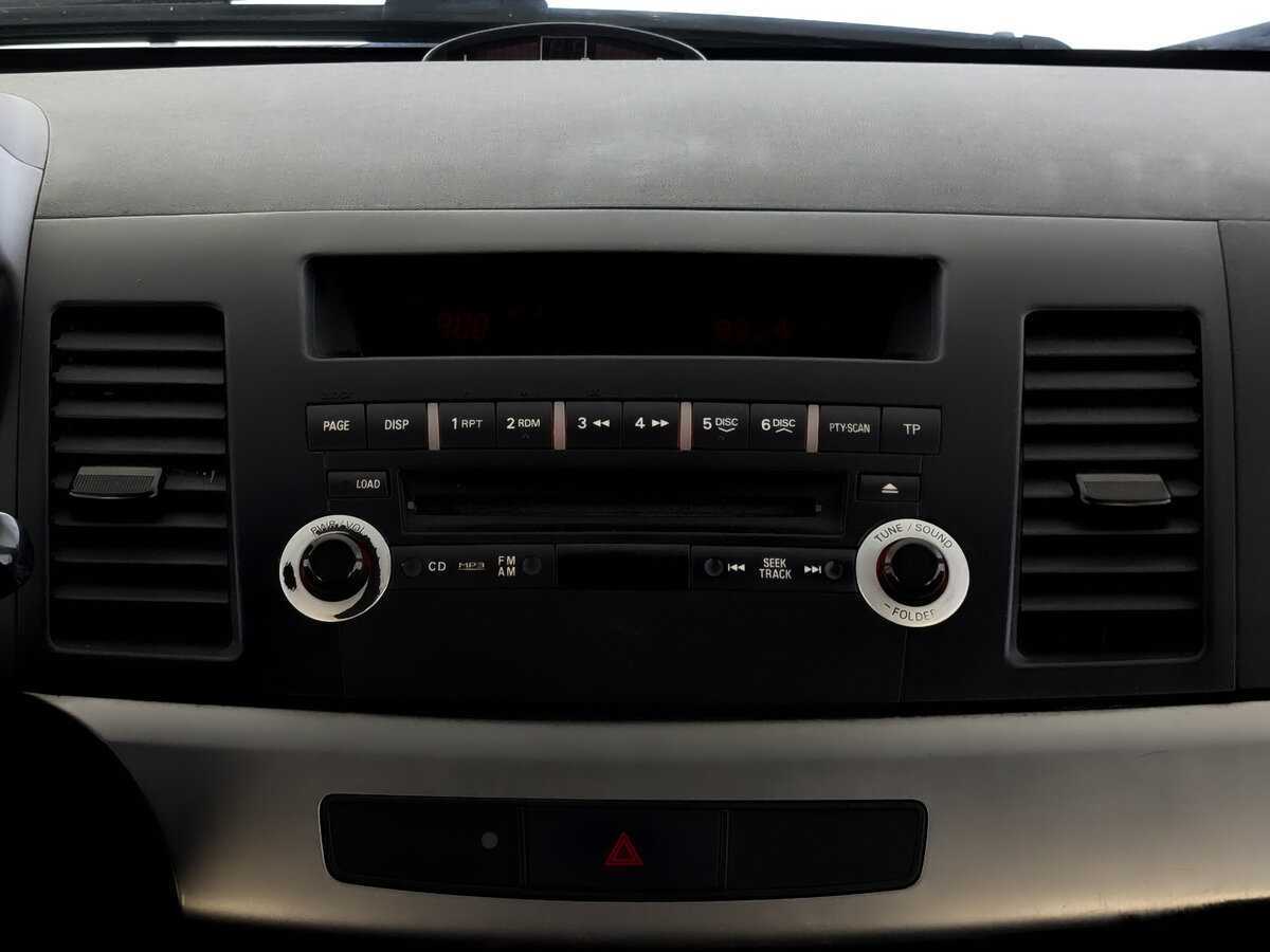 Купить Mitsubishi Lancer с пробегом. Фото: #13