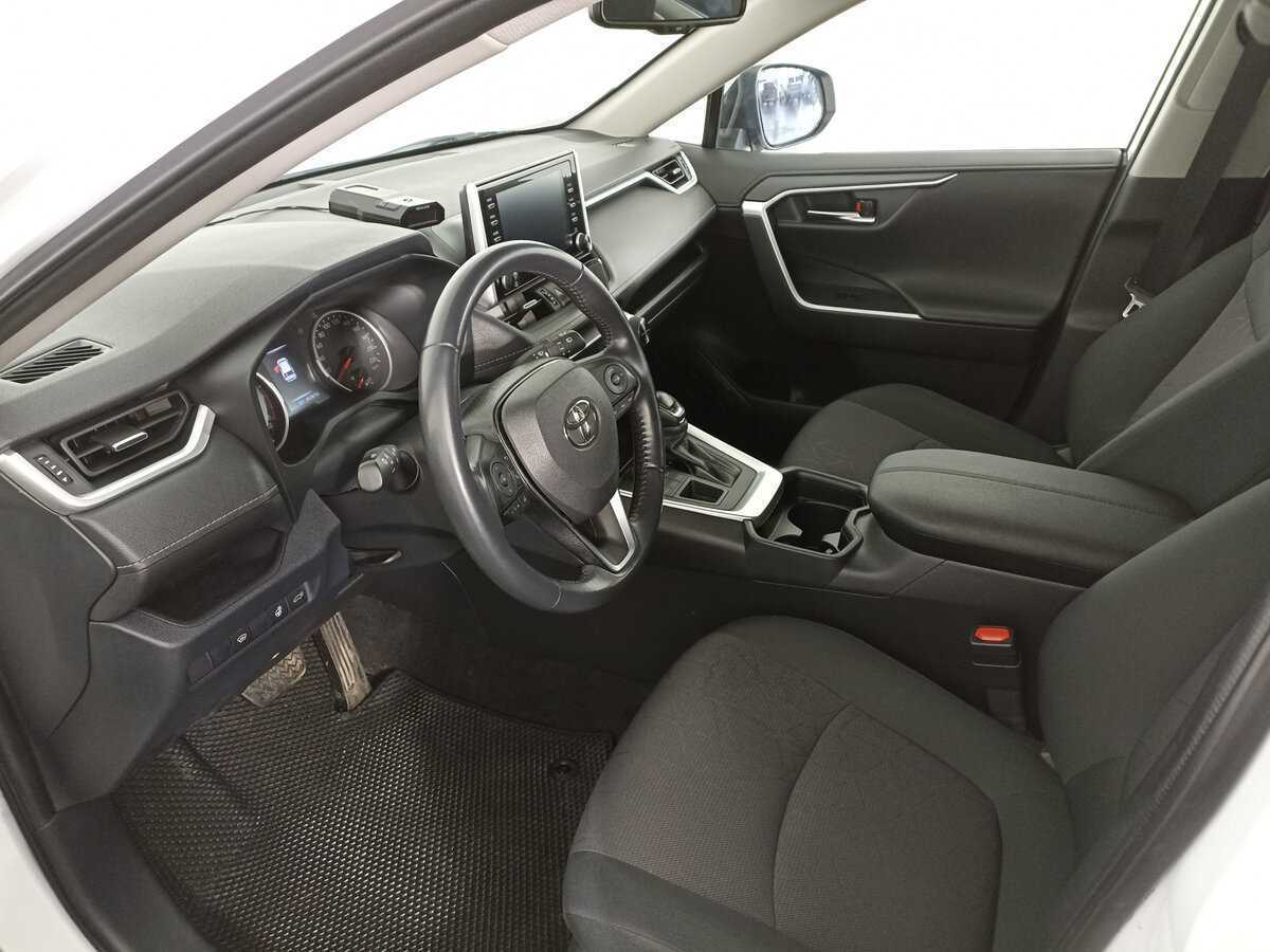 Купить Toyota RAV4 с пробегом. Фото: #15