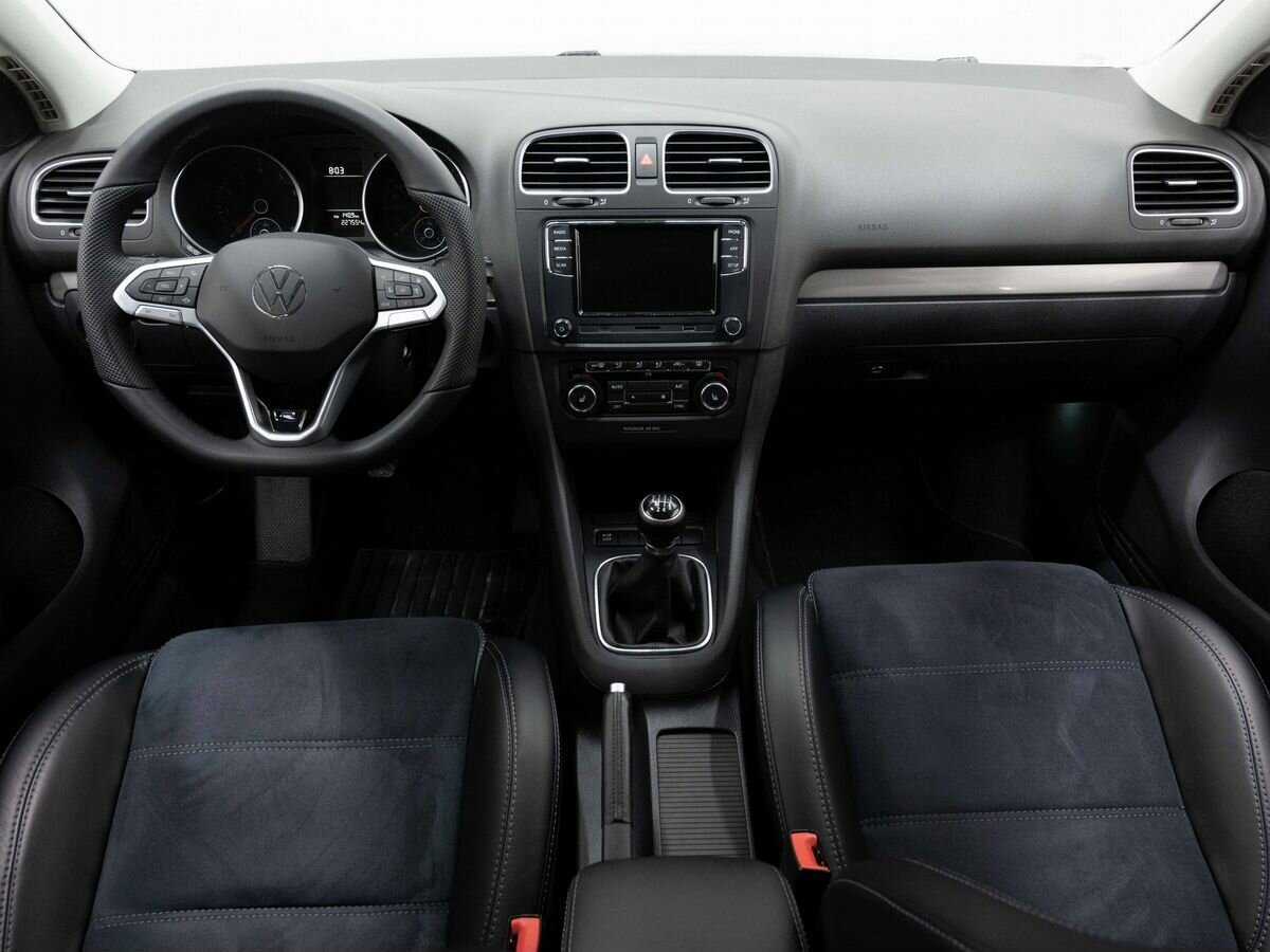 Купить Volkswagen Golf с пробегом. Фото: #12