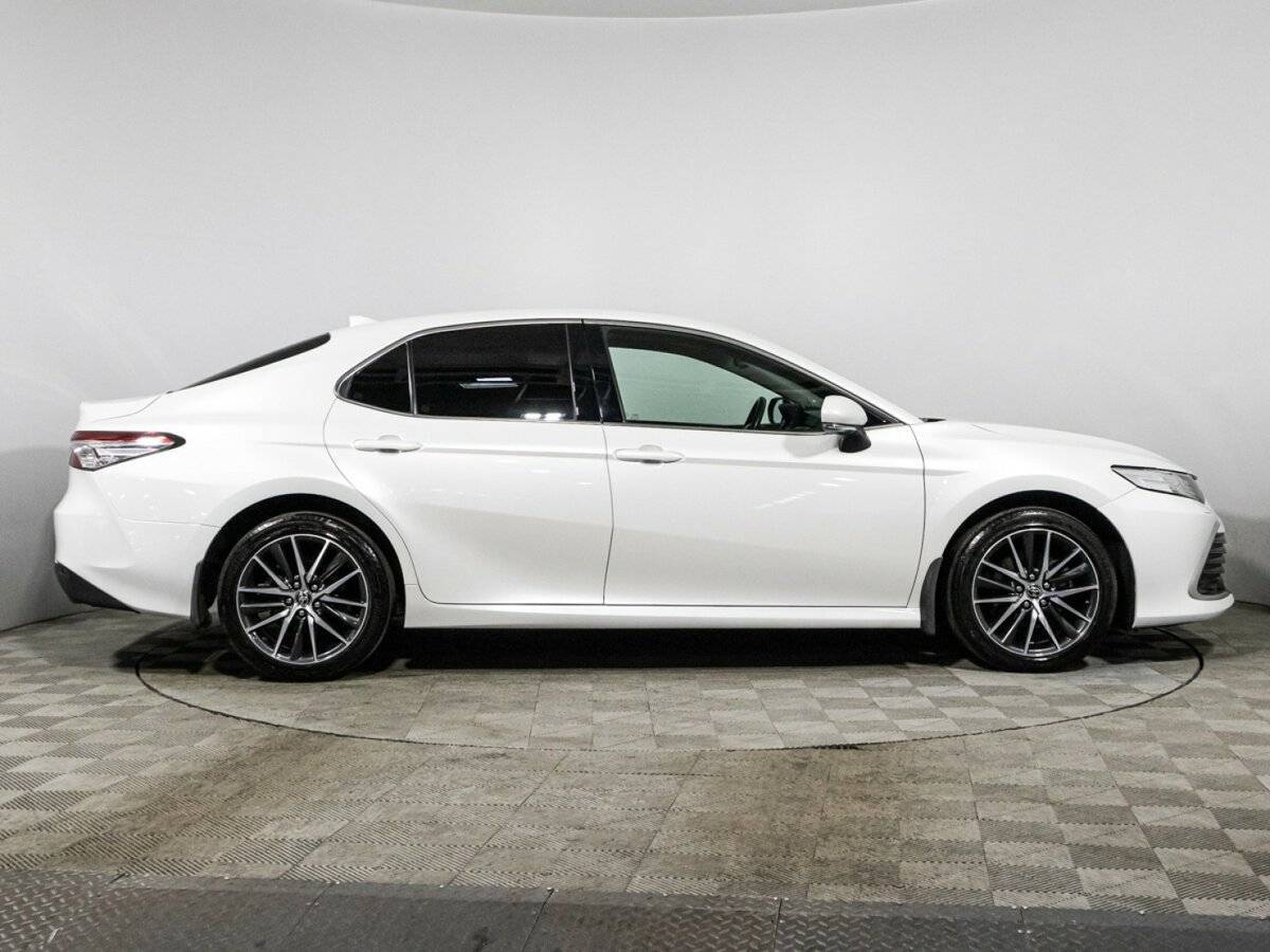 Купить Toyota Camry с пробегом. Фото: #3