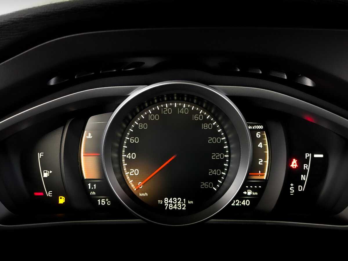 Купить Volvo V40 с пробегом. Фото: #12