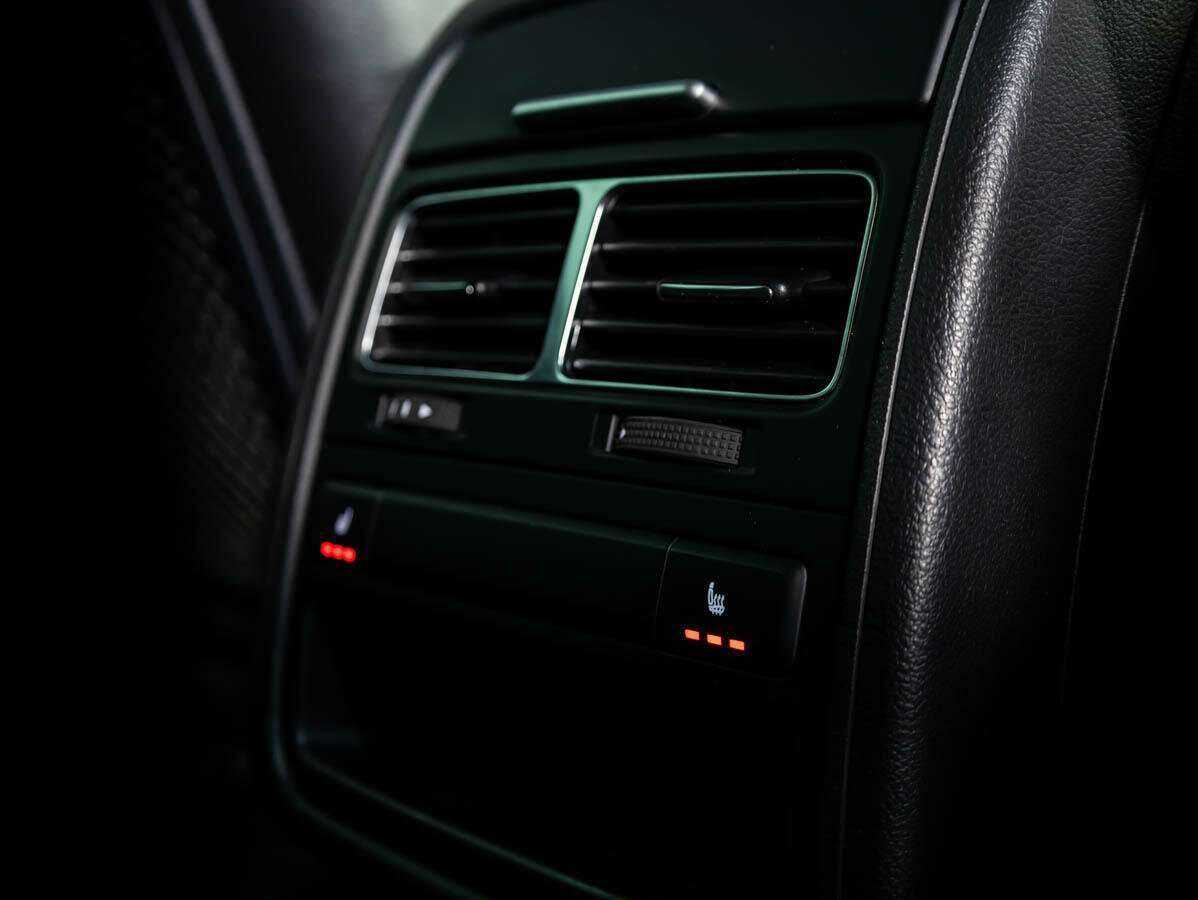 Купить Volkswagen Touareg с пробегом. Фото: #16