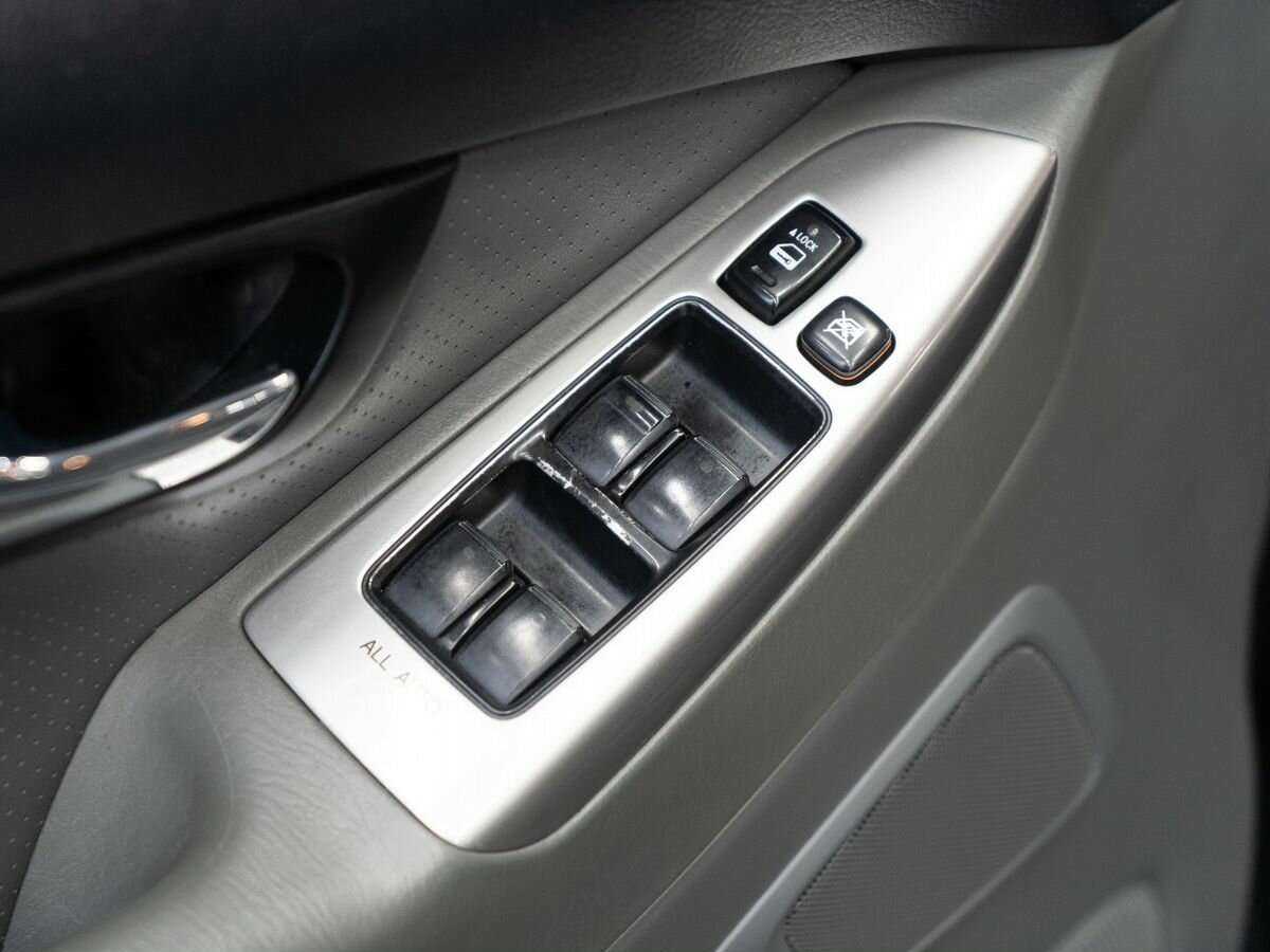Купить Toyota Land Cruiser Prado с пробегом. Фото: #14
